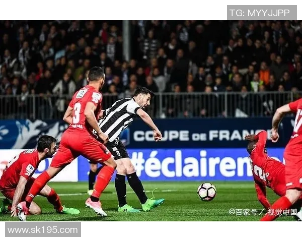 甘冈与大巴黎首发阵容对比分析揭示双方战术布局与关键球员表现